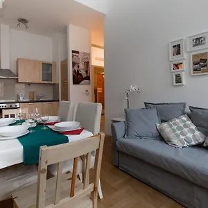 3* Otel Gozsdu Court